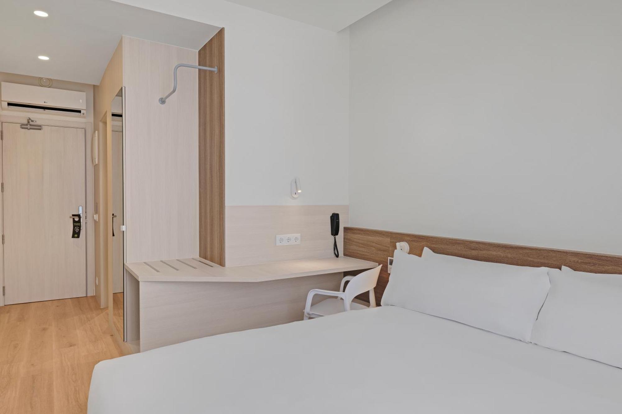 B&B Hotel Santiago 밀라도이로 외부 사진